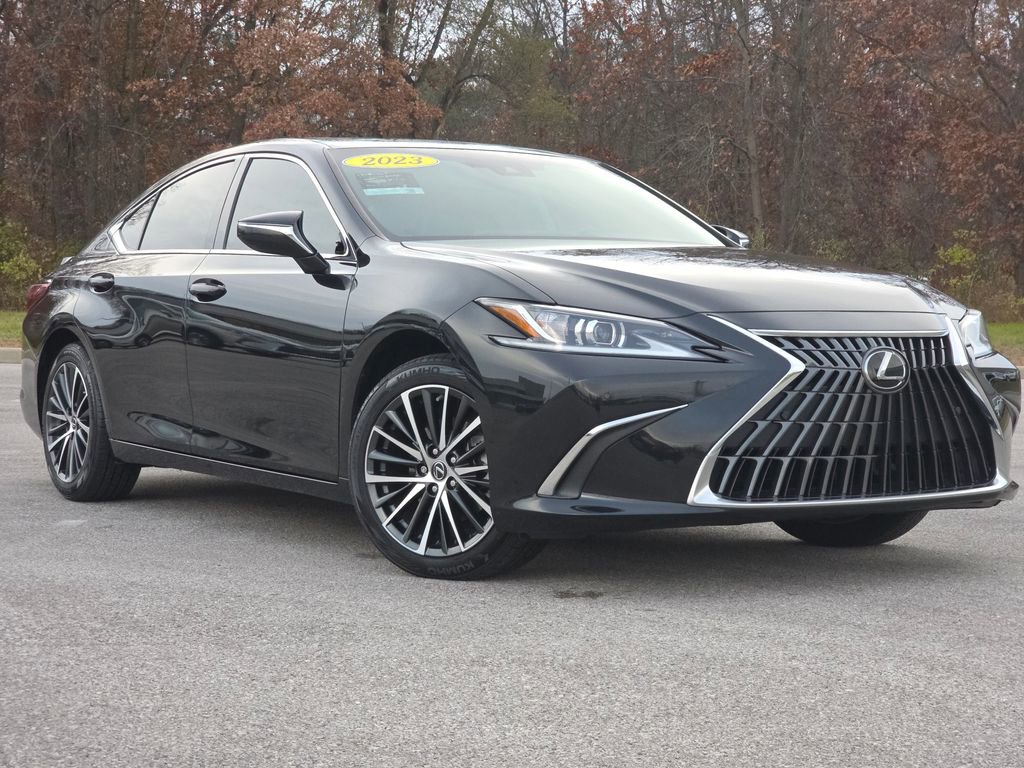 2023 Lexus ES 300h w/ Premium Package