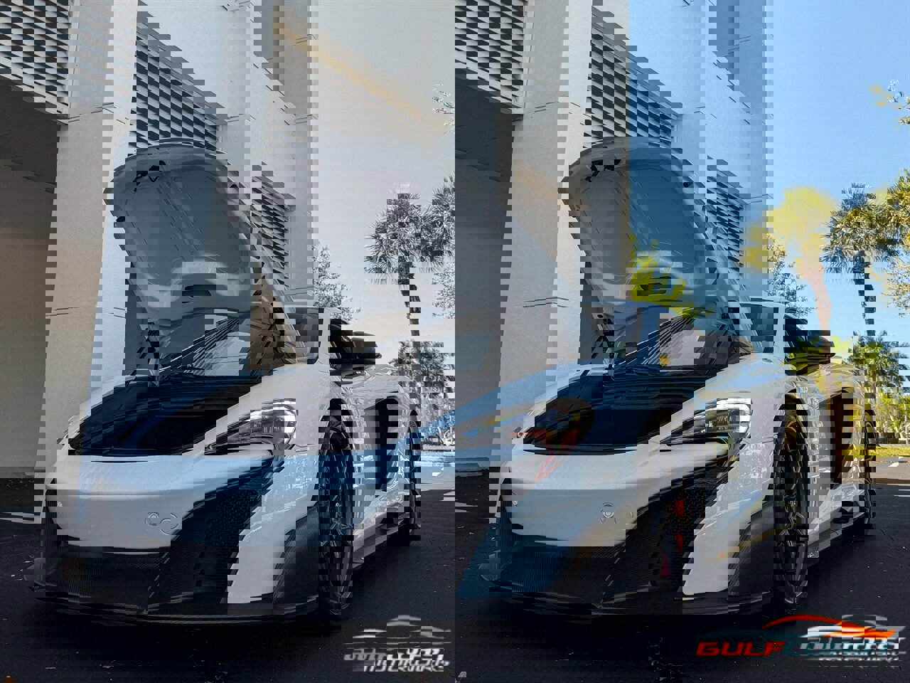 Used 2016 McLaren 675LT photo 40