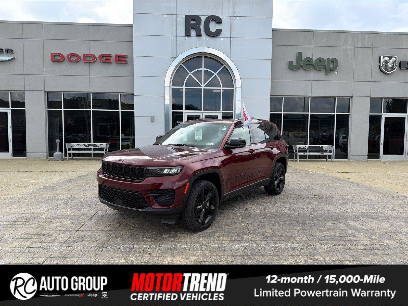 Used 2023 Jeep Grand Cherokee Altitude