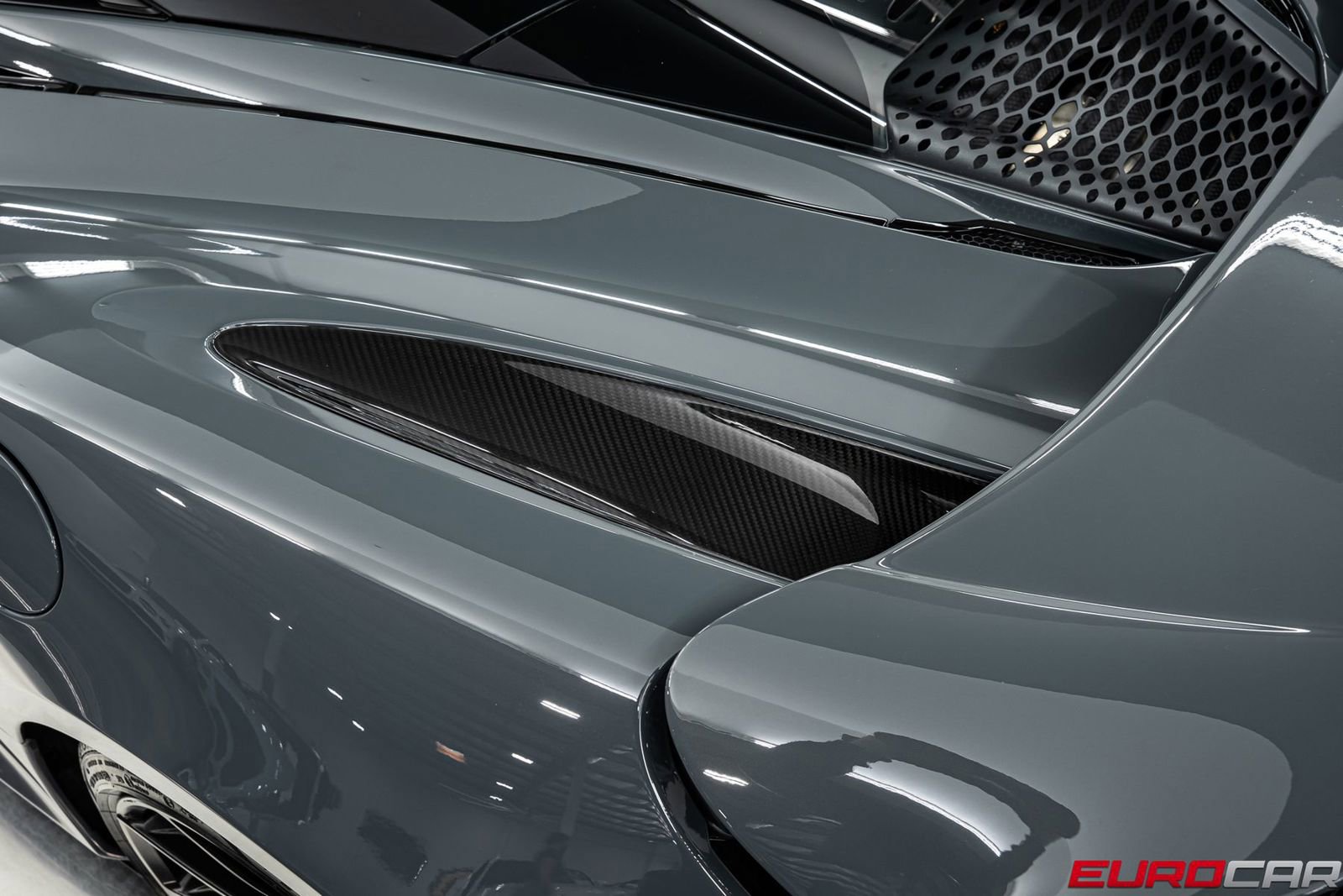 Used 2021 McLaren 765LT photo 22