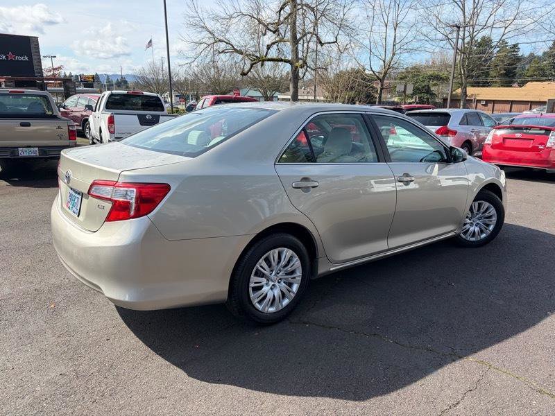 2014 Toyota Camry LE