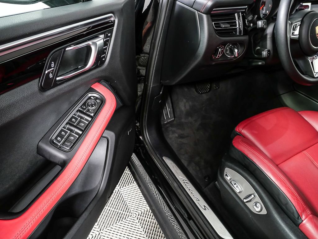 2021 Porsche Macan S