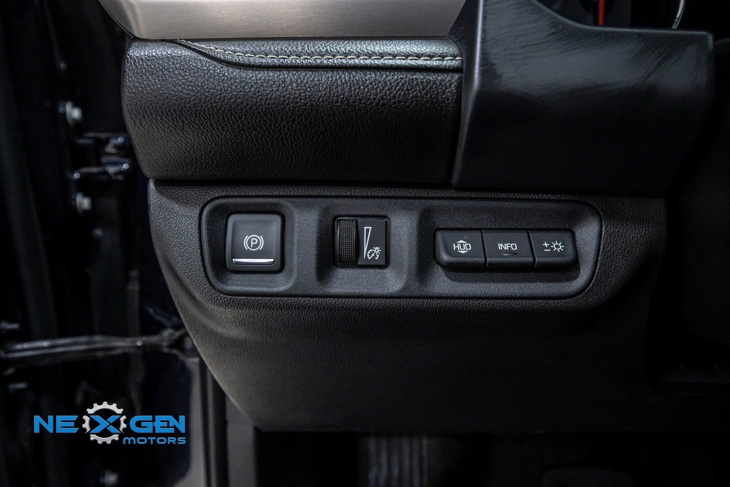 2021 GMC Acadia Denali