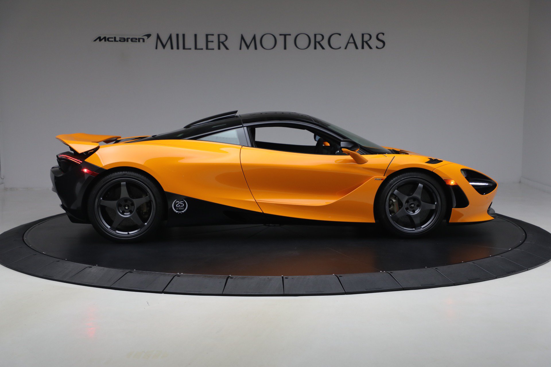 Used 2021 McLaren 720S photo 9