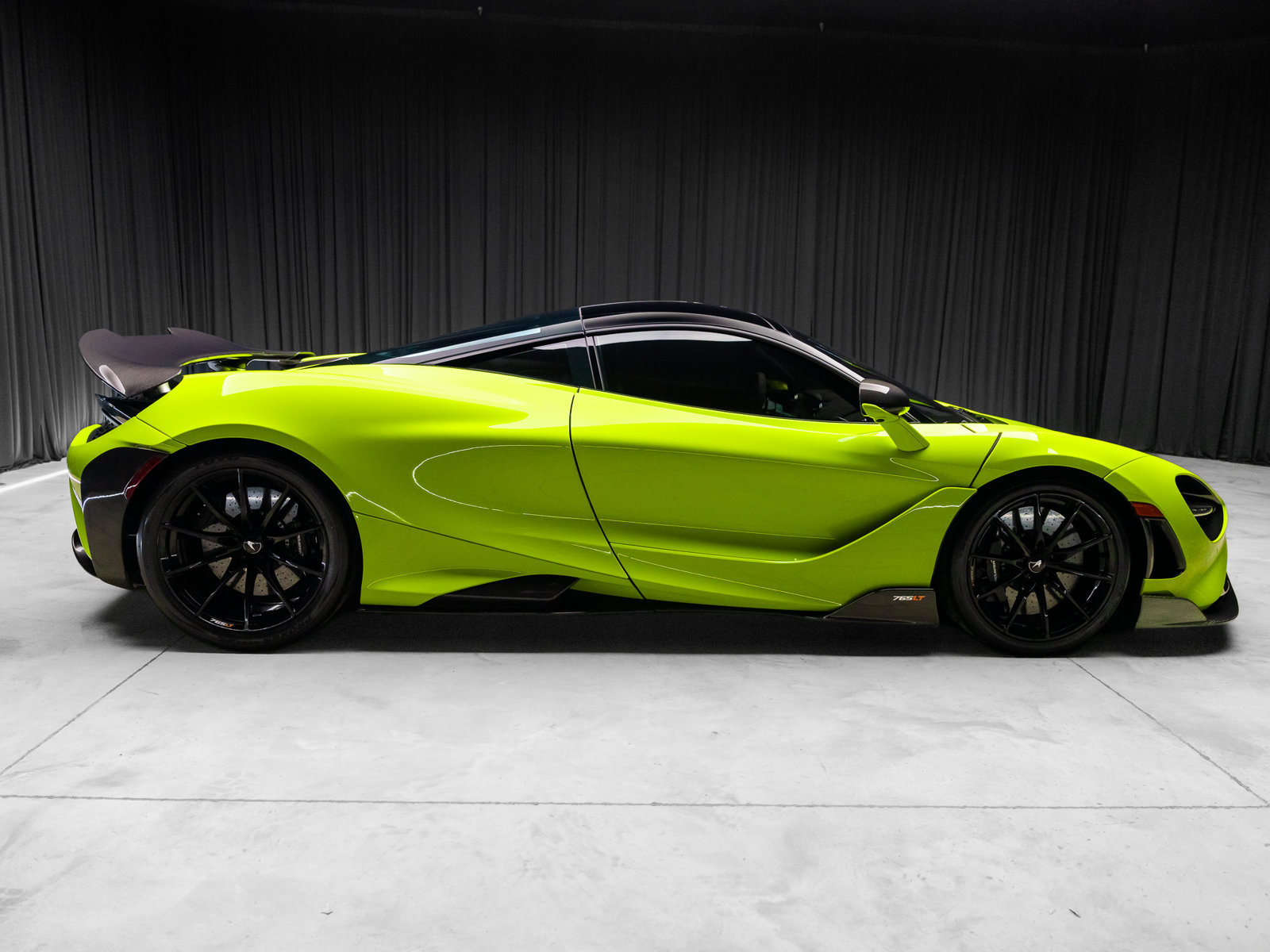 Used 2021 McLaren 765LT photo 13