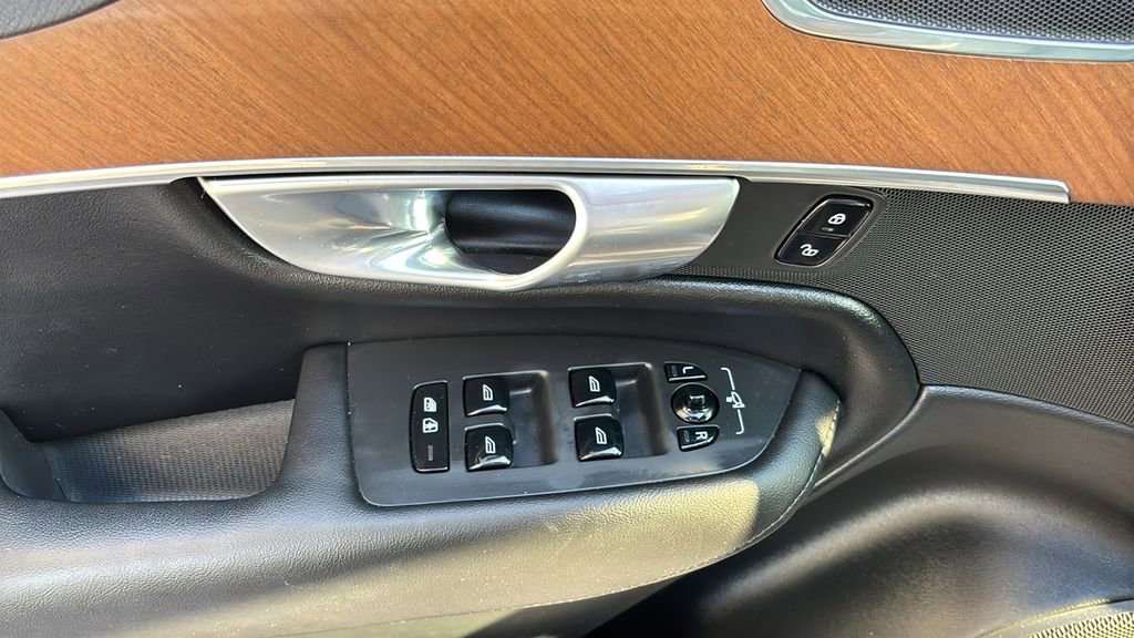 2023 Volvo Xc90 B6 Core