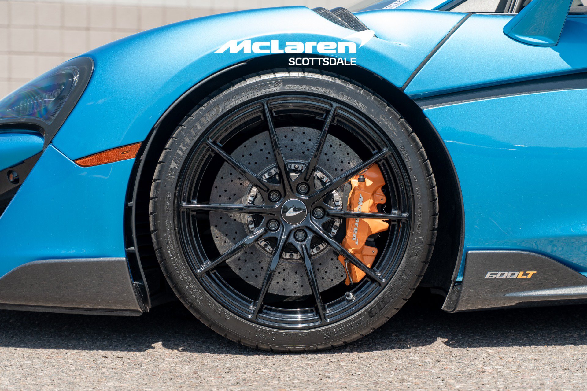 Used 2020 McLaren 600LT Spider photo 32