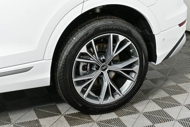 2025 Audi Q8 Premium