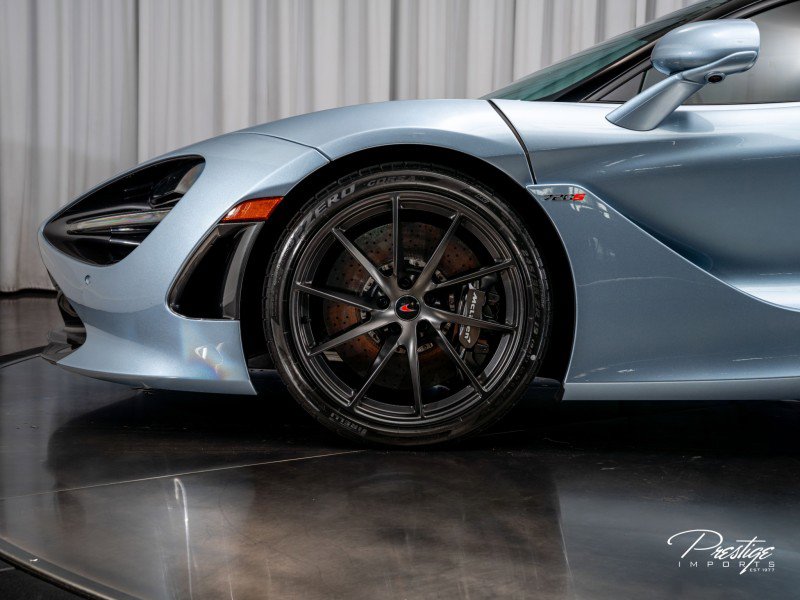 Used 2018 McLaren 720S Luxury photo 12