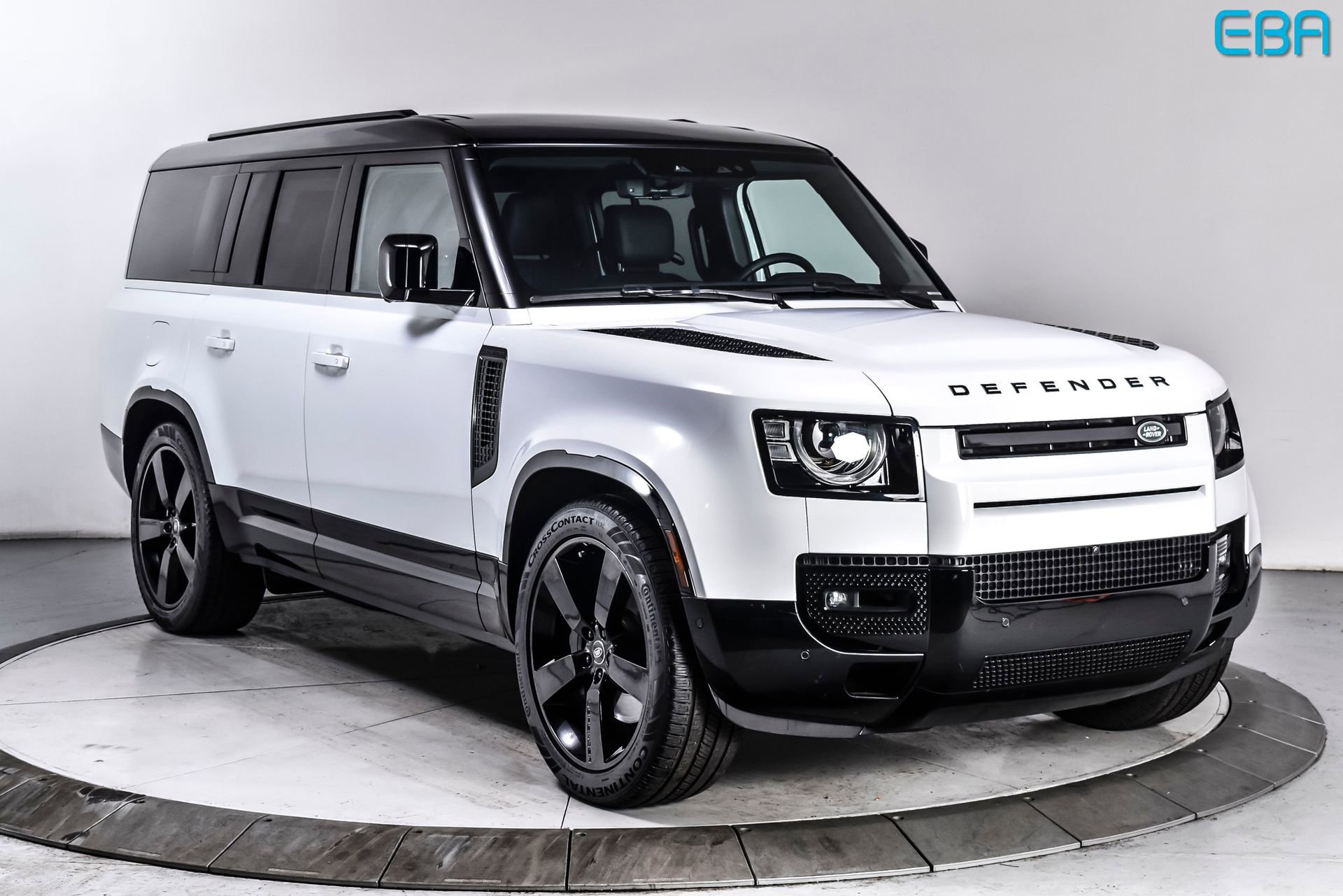 Used 2025 Land Rover Defender 130 X-Dynamic SE