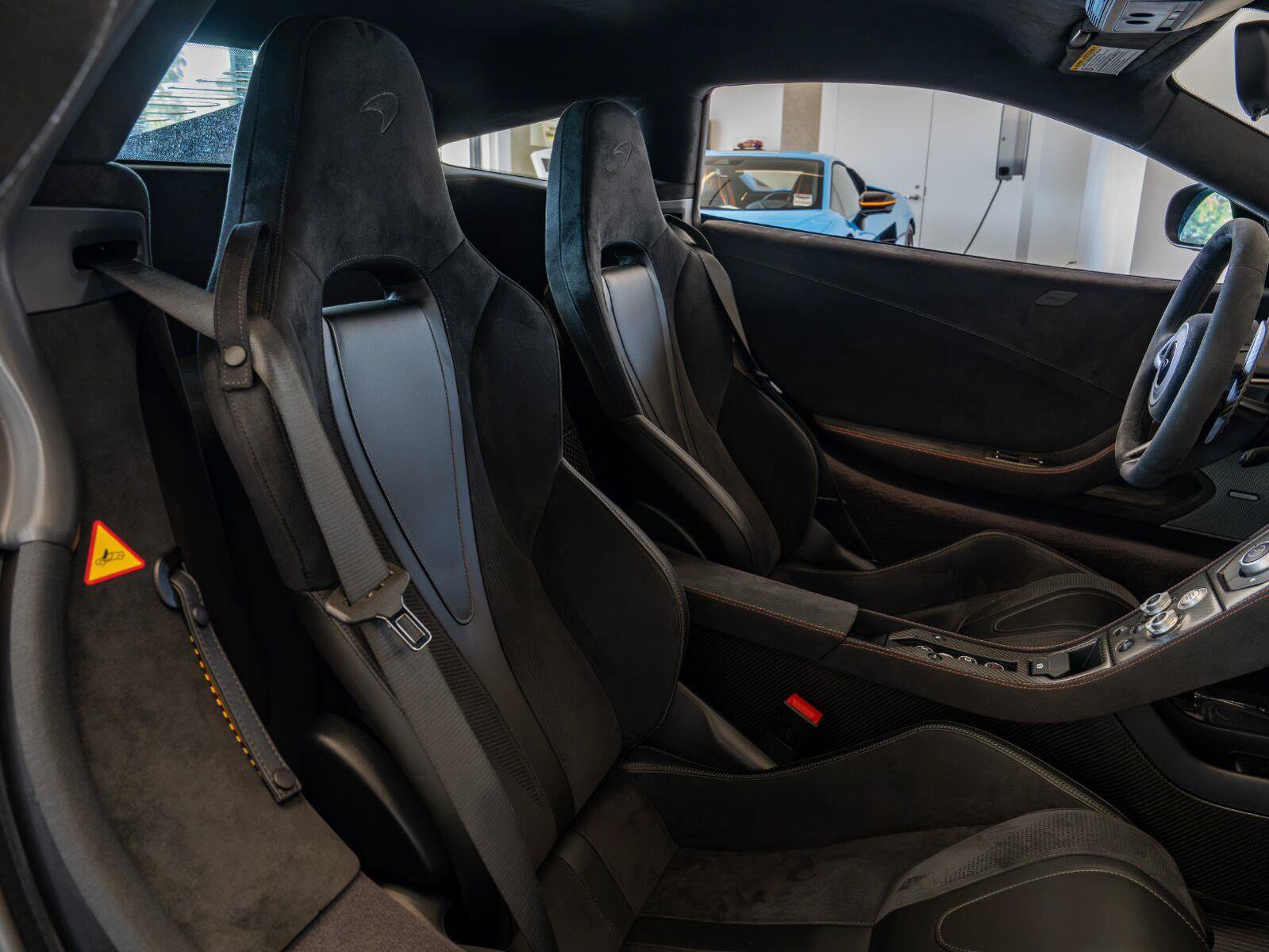 Used 2016 McLaren 675LT Coupe photo 85