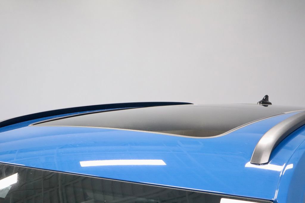 2025 Volkswagen Atlas Cross Sport SEL R-Line