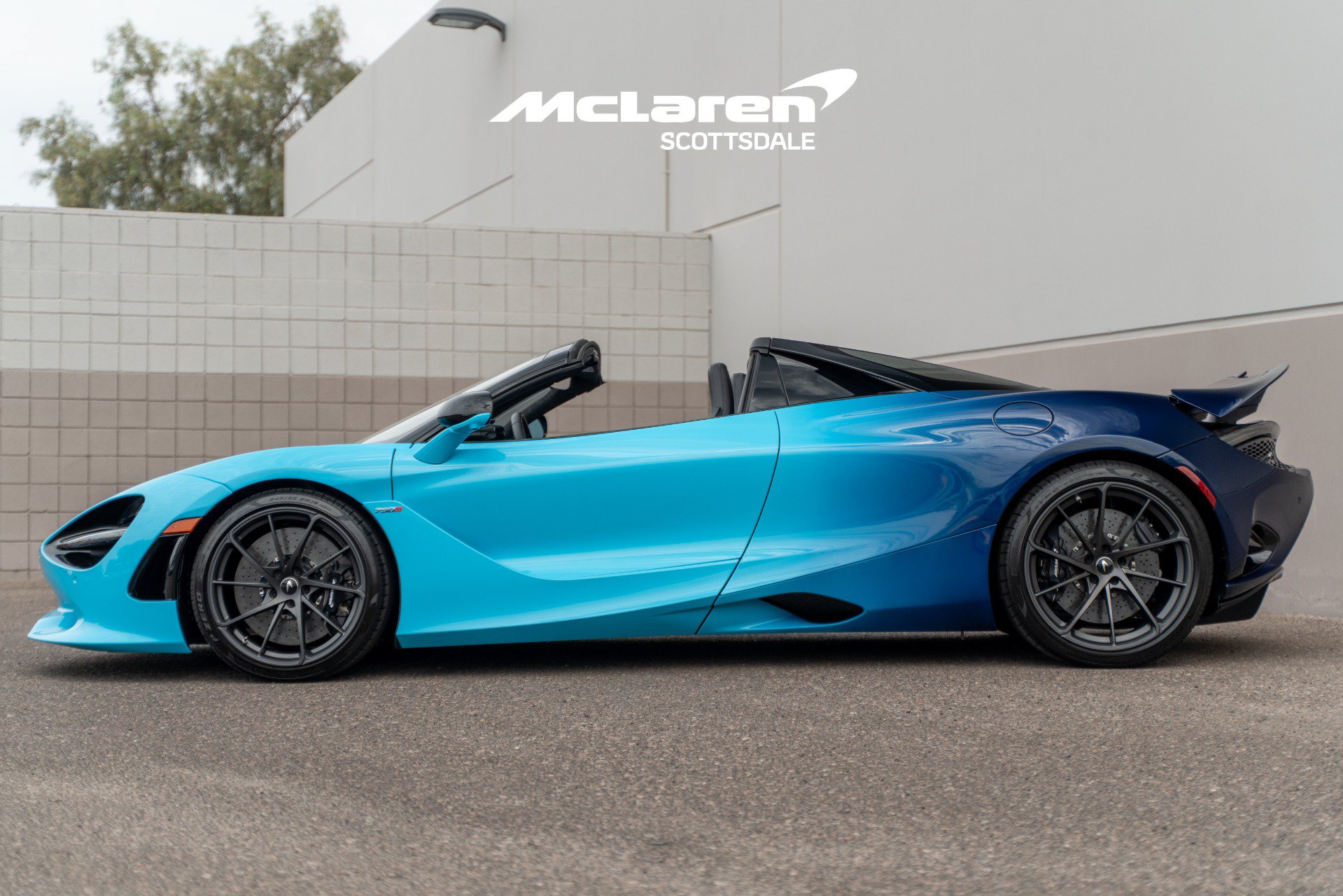 Used 2025 McLaren 750S Spider 4
