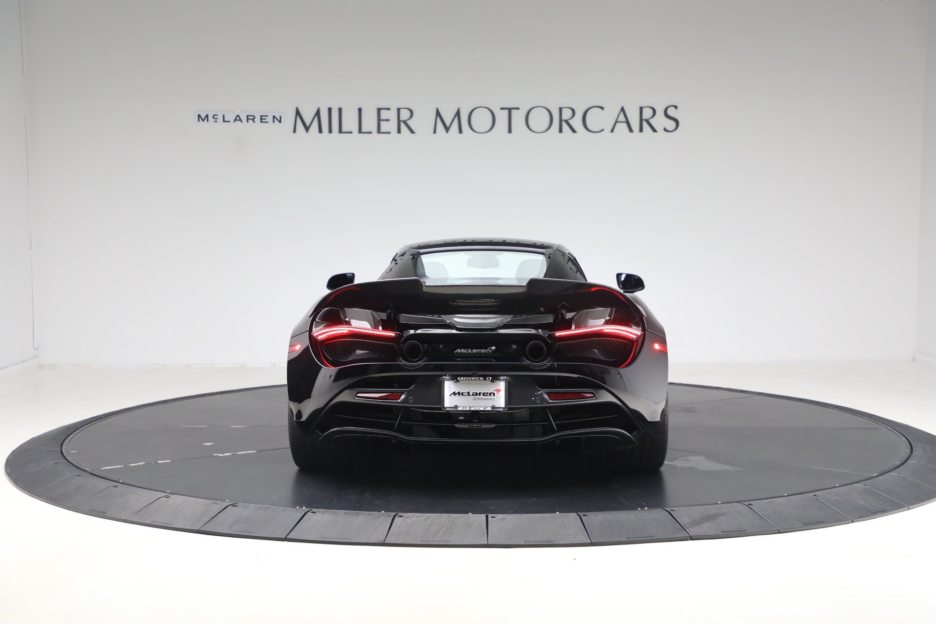 Used 2020 McLaren 720S Performance photo 18