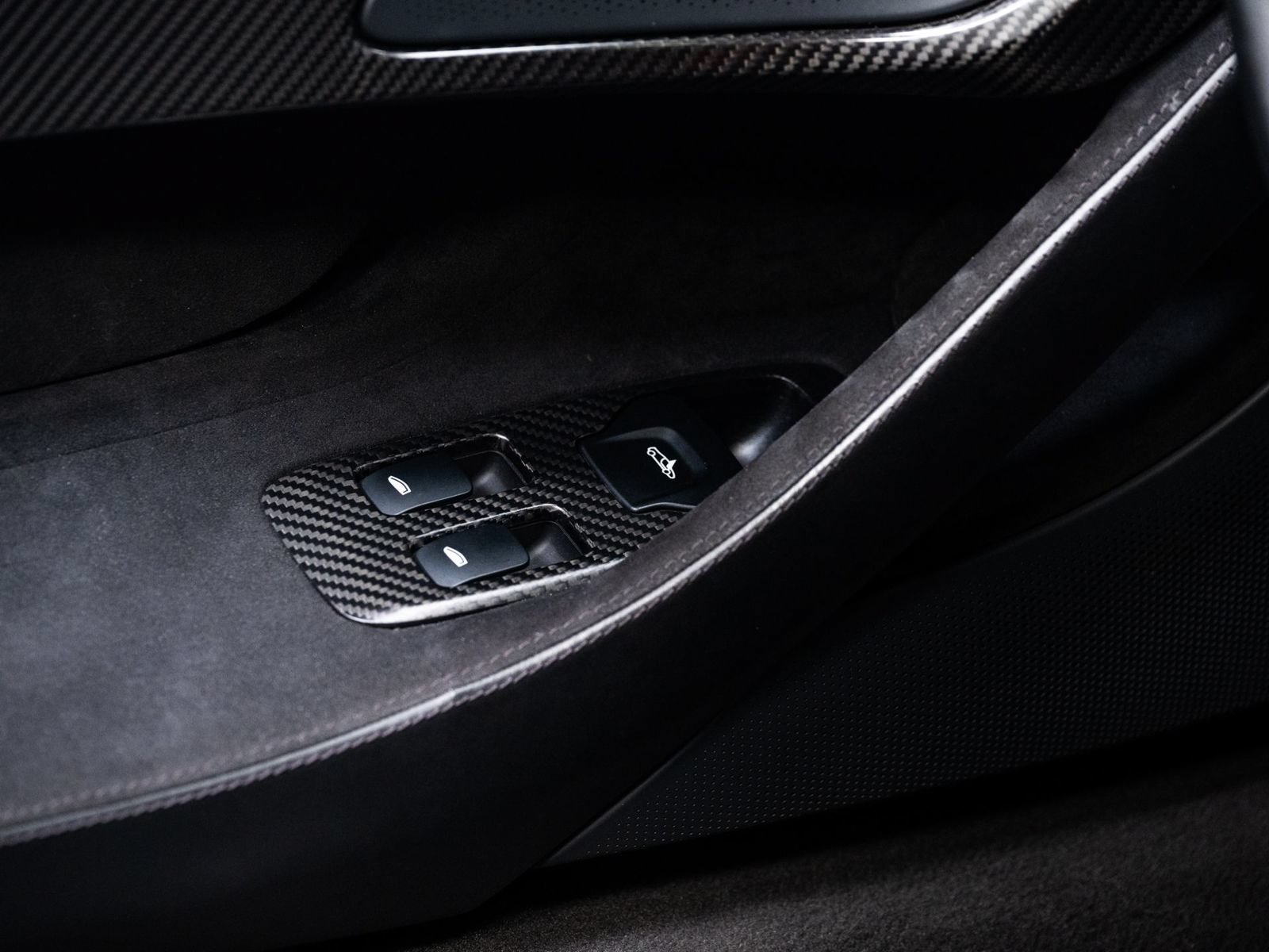Used 2020 McLaren 600LT Spider photo 22