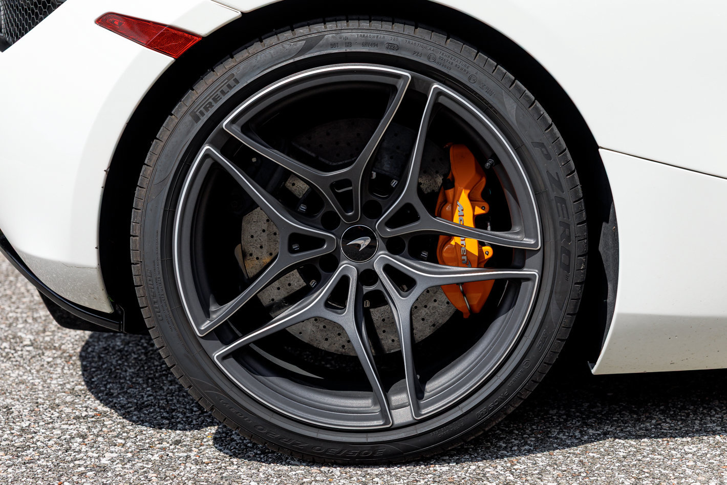 Used 2020 McLaren 720S Performance photo 34