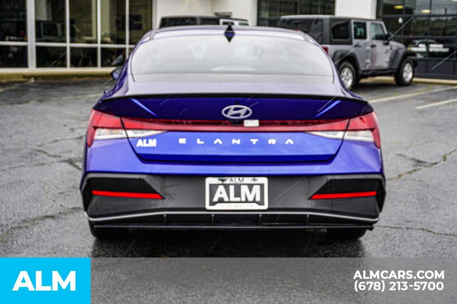 2025 Hyundai Elantra Sport