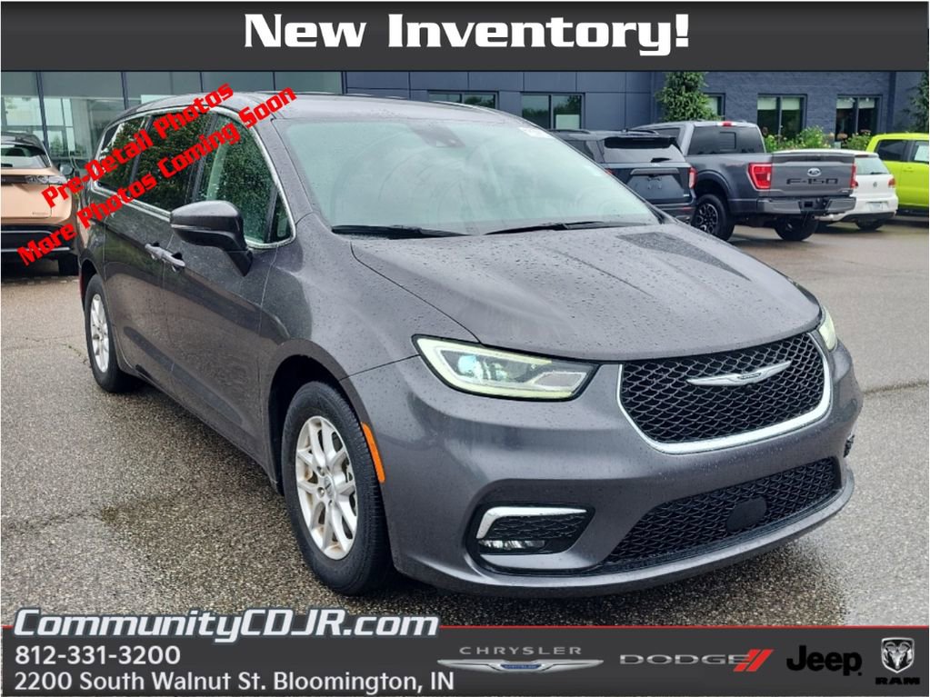 Used 2023 Chrysler Pacifica Touring-L