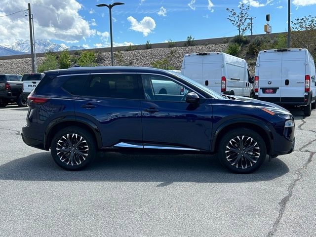 2025 Nissan Rogue Platinum