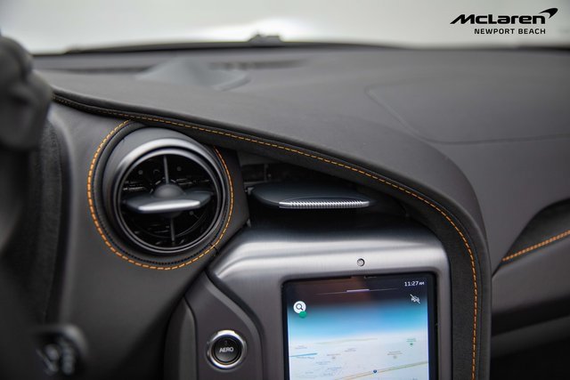 Used 2025 McLaren 750S Spider photo 18