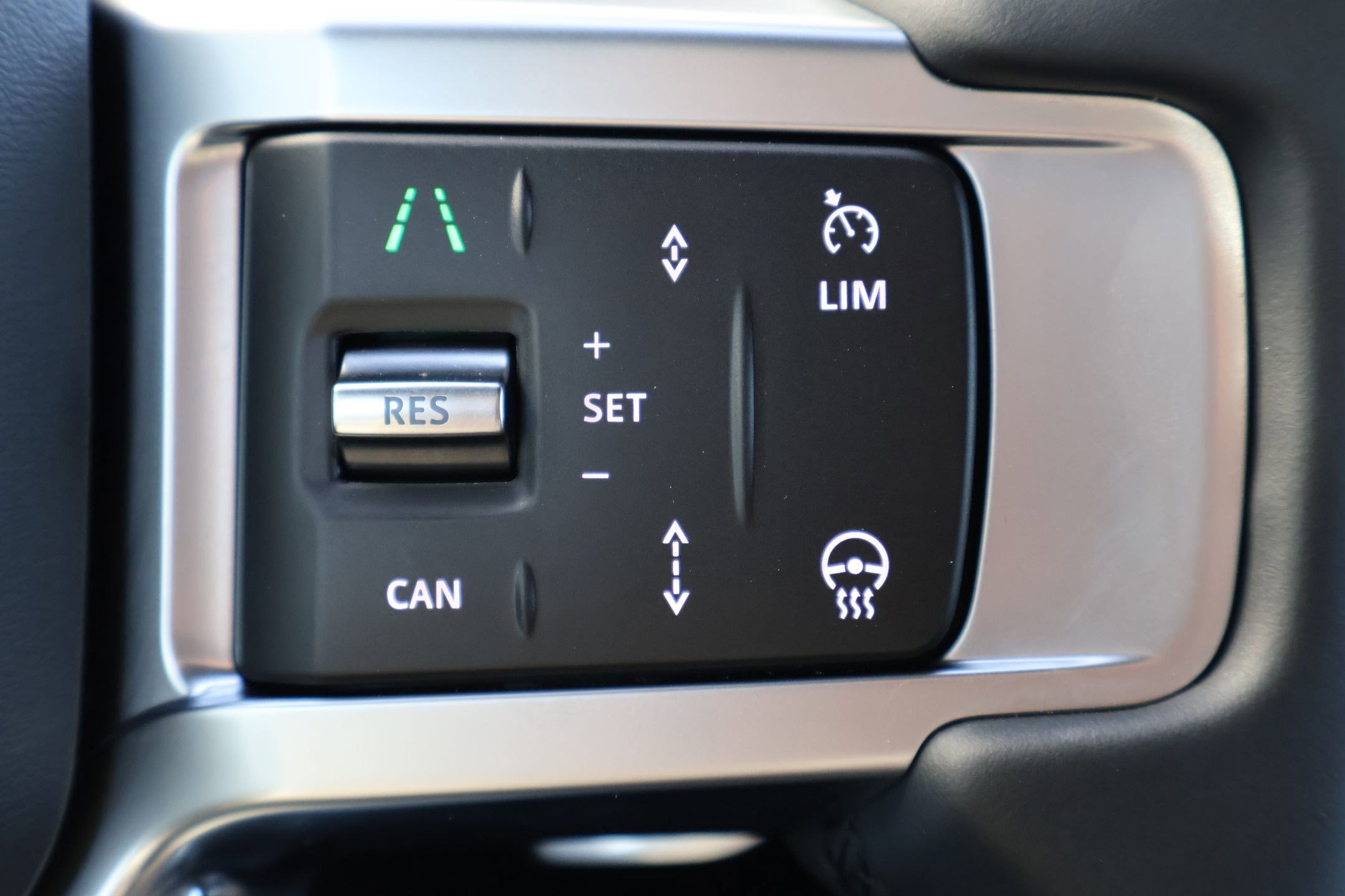 2025 Land Rover Discovery S