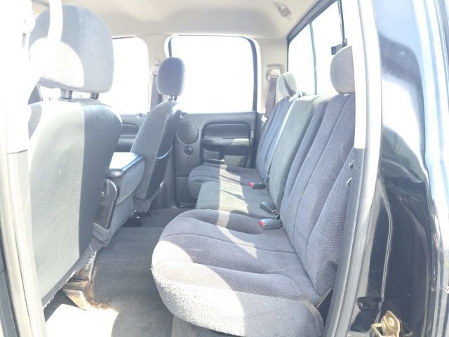 2004 Dodge Ram 2500 Truck SLT
