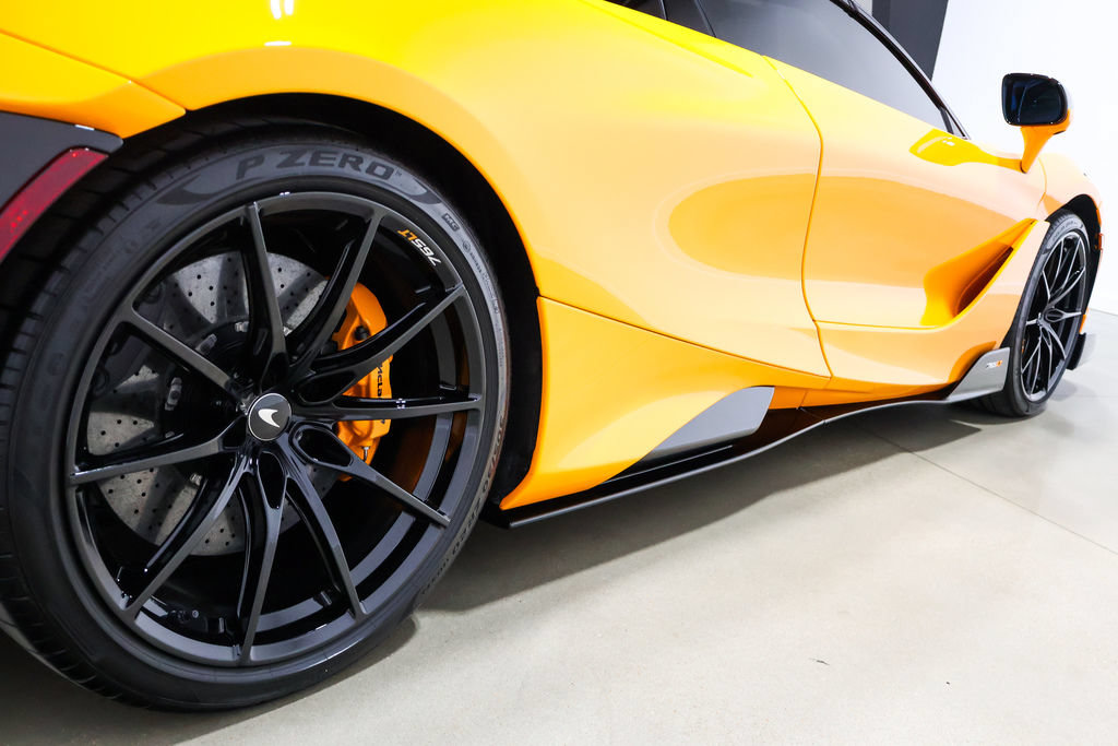 Used 2022 McLaren 765LT photo 42