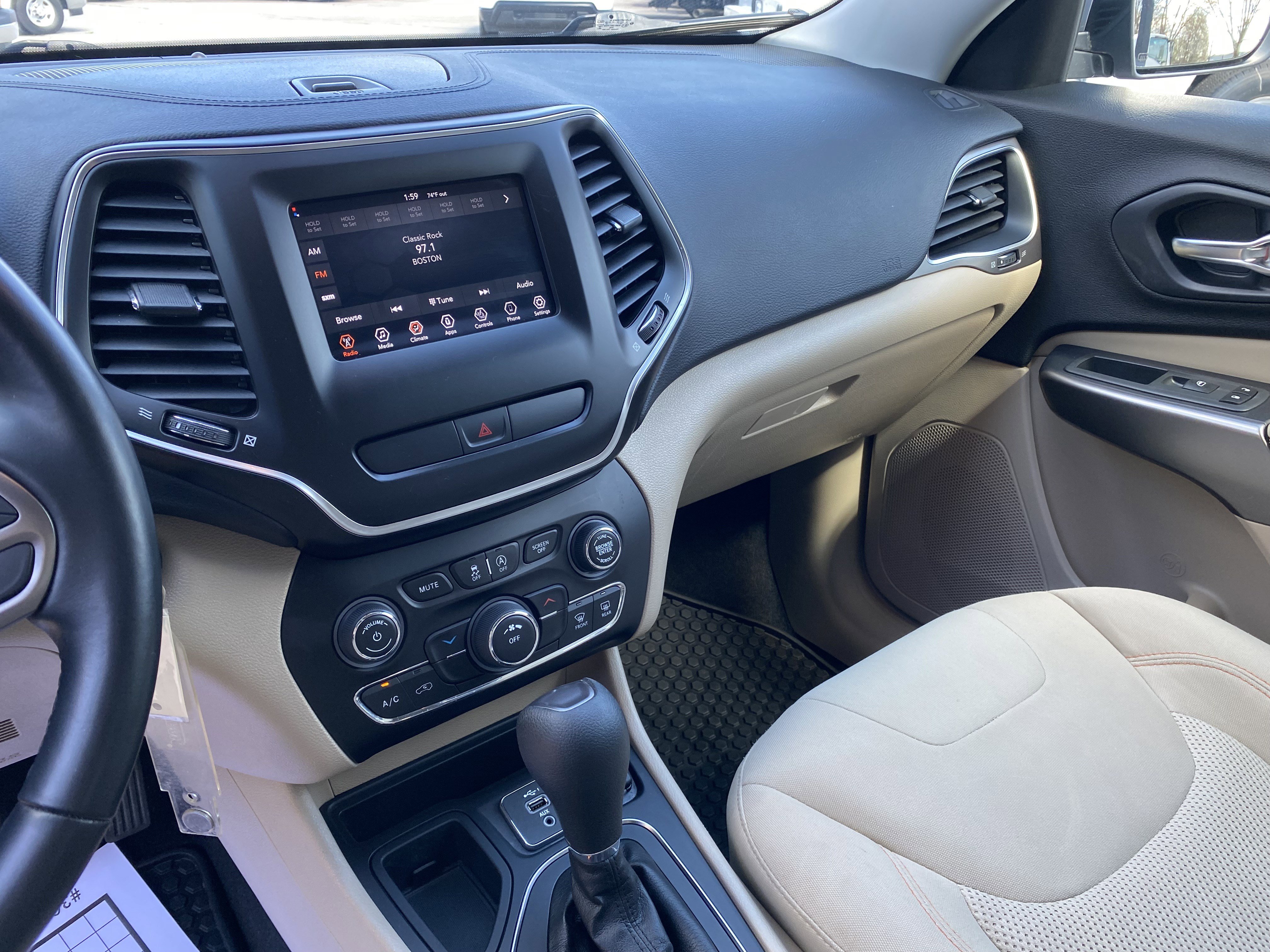 2020 Jeep Cherokee Latitude