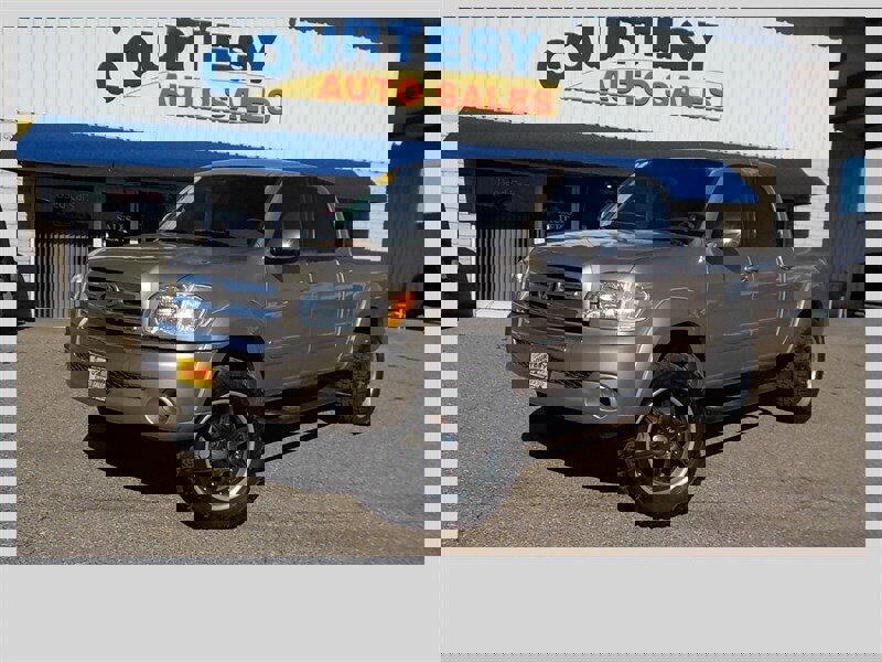 Used 2006 Toyota Tundra SR5