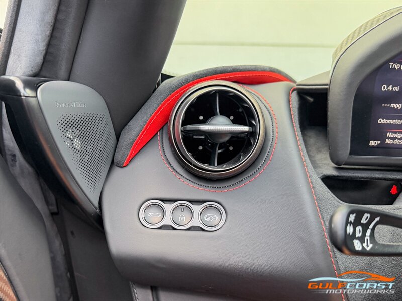 Used 2021 McLaren 720S Performance photo 21