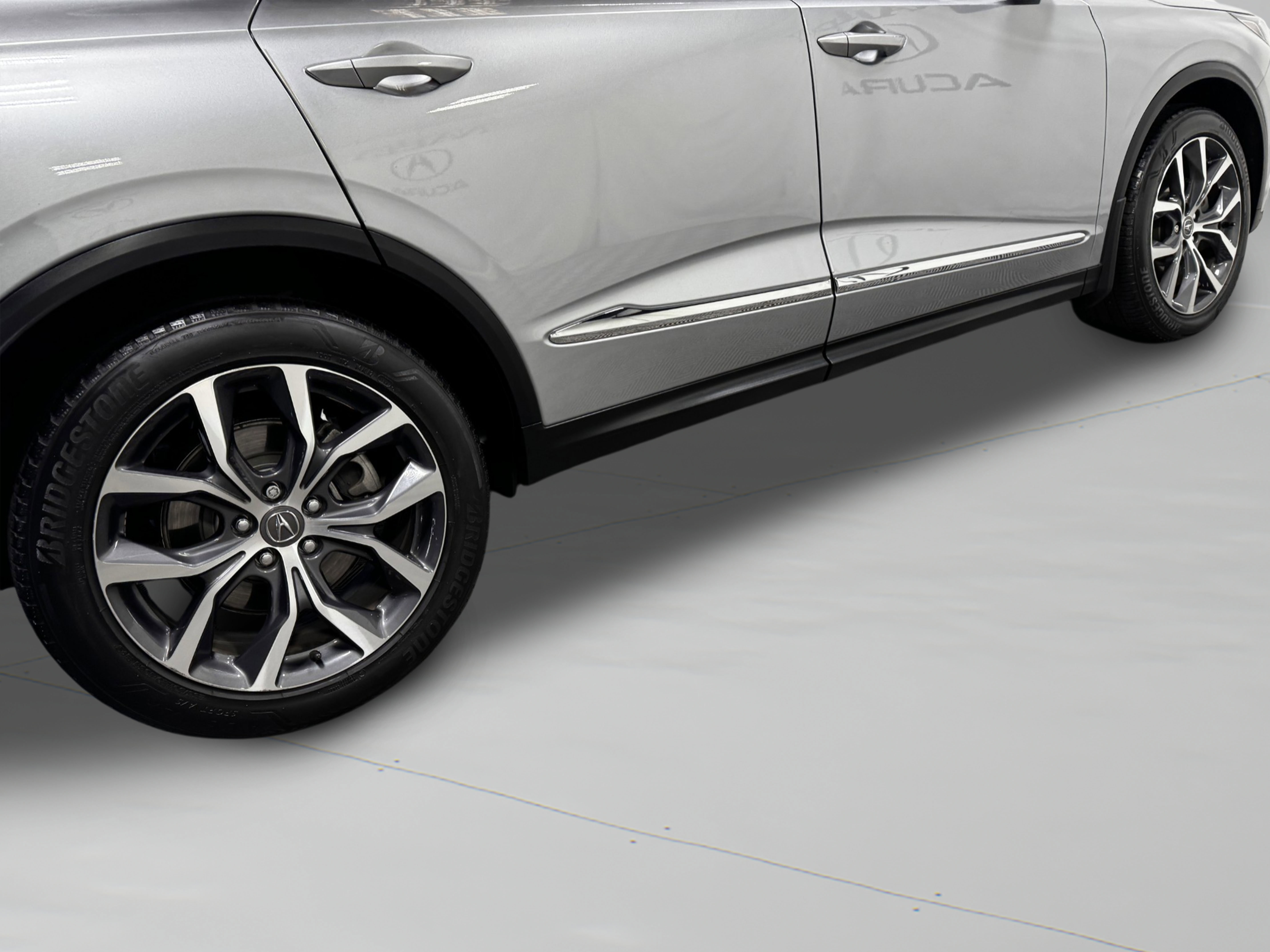 2023 Acura MDX FWD w/ Technology Package