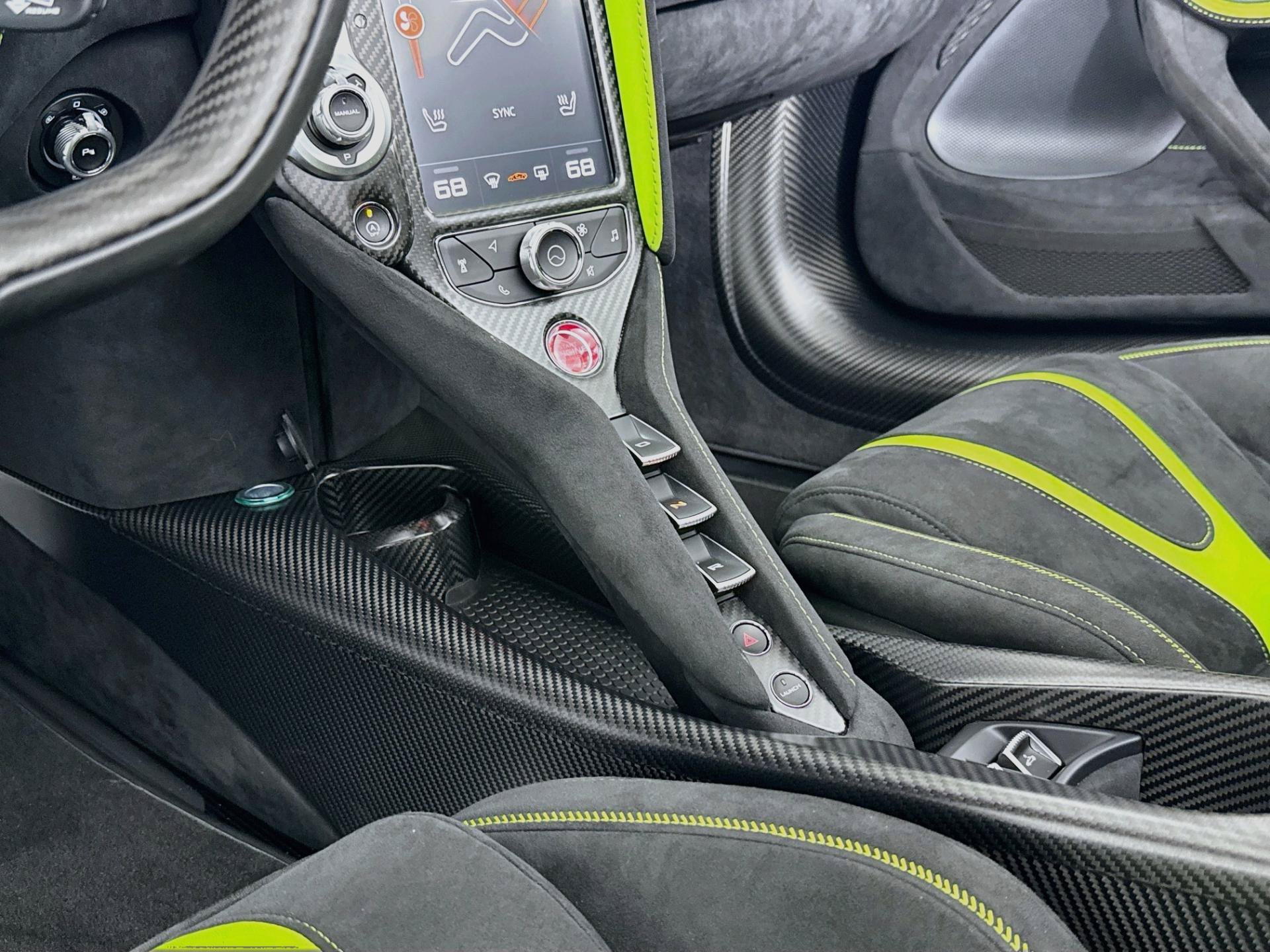 Used 2022 McLaren 765LT photo 26