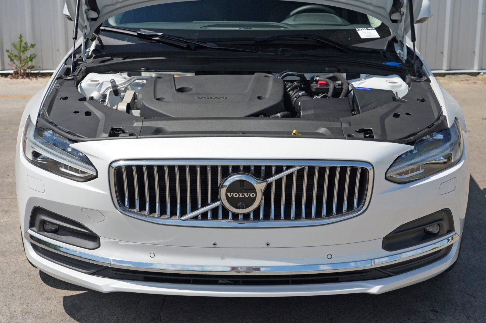 2023 Volvo S90 B6 Plus