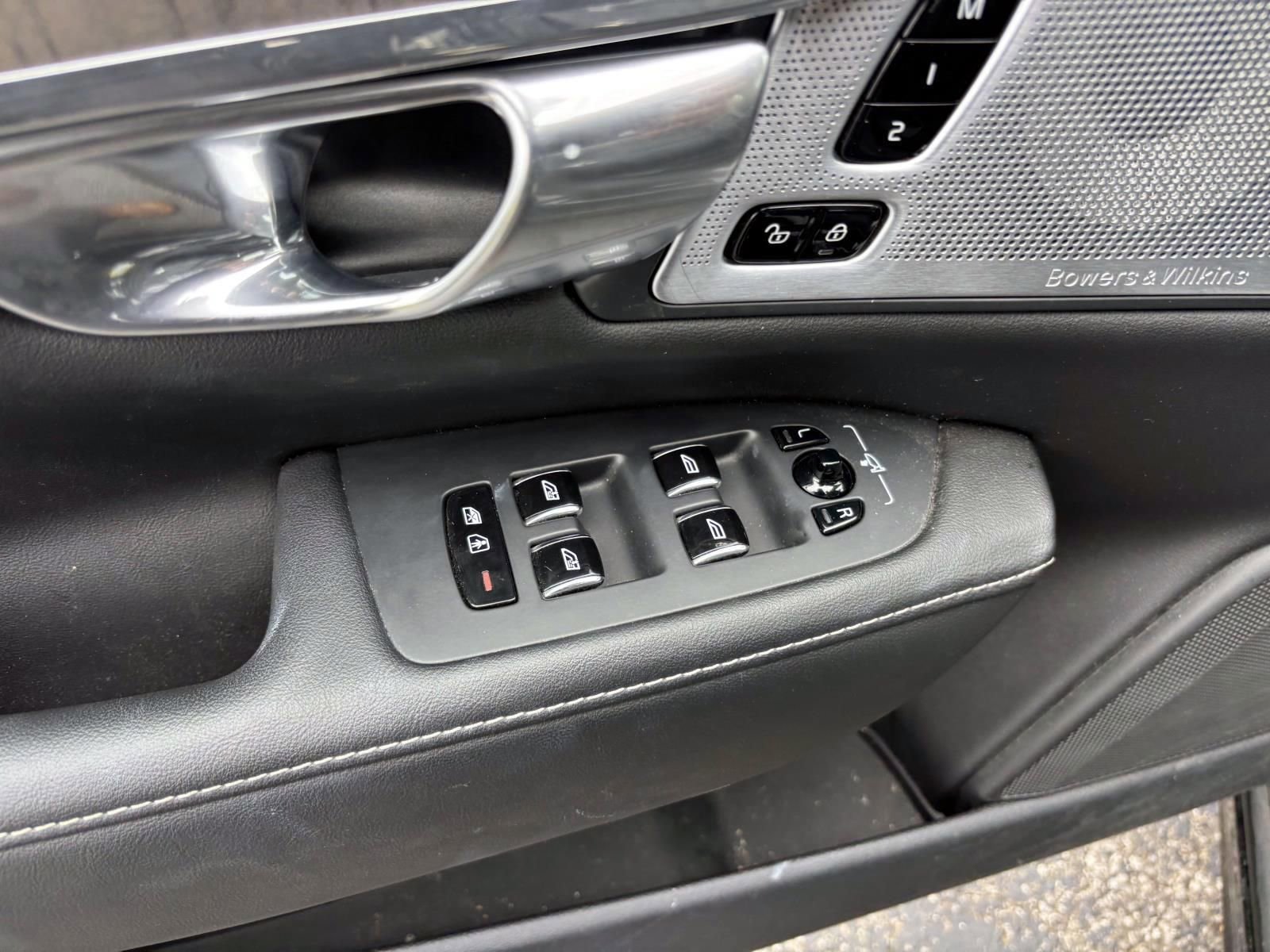 2023 Volvo S90 B6 Ultimate