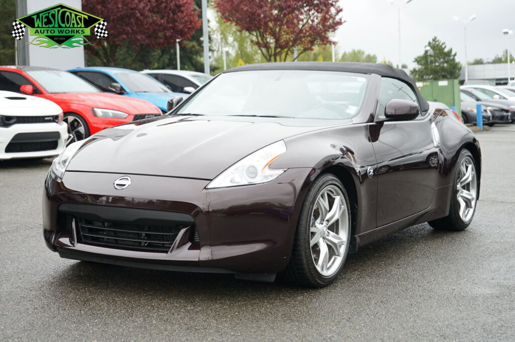 Used 2010 Nissan 370Z Touring w/ Sport Pkg