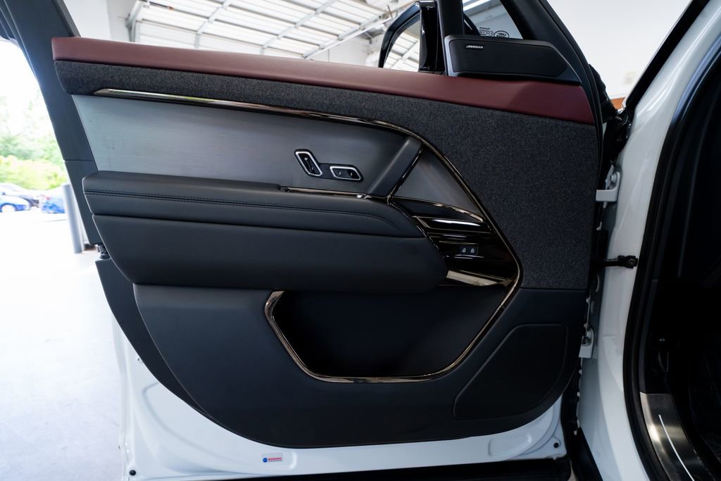 2025 Land Rover Range Rover Sport Dynamic SE