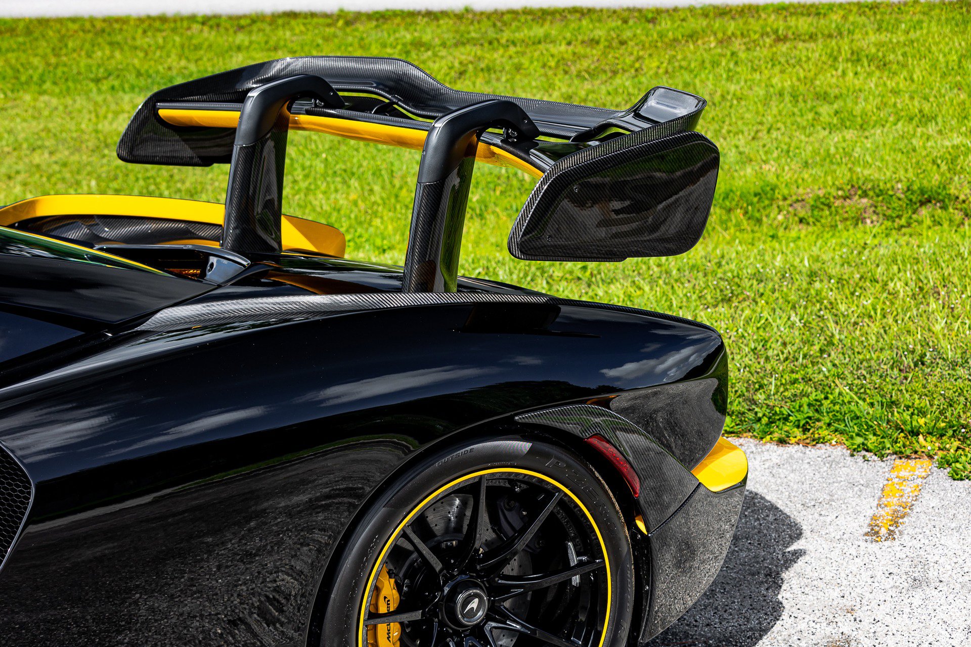 Used 2019 McLaren Senna photo 83