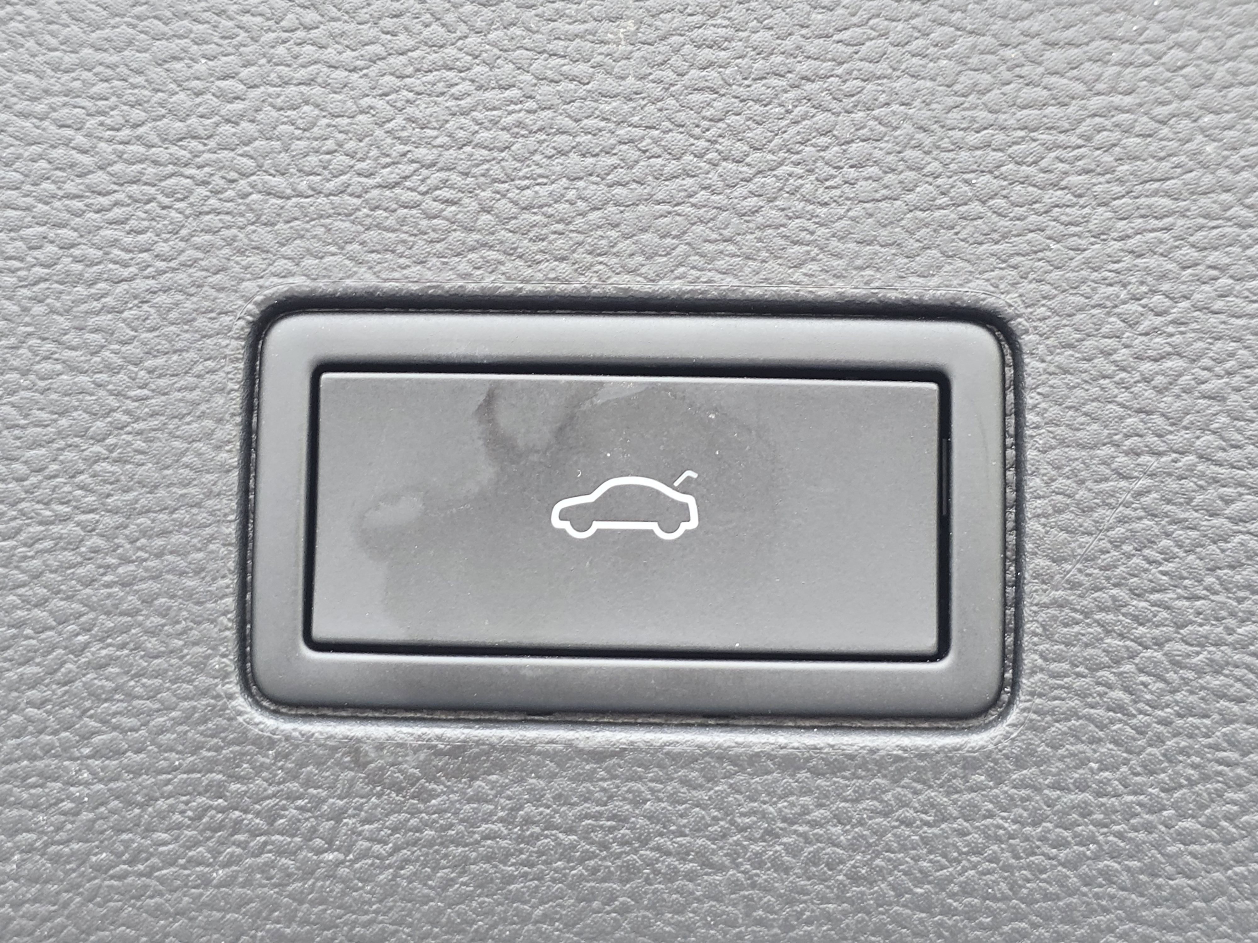 2024 Volkswagen Atlas Cross Sport SEL Premium R-Line