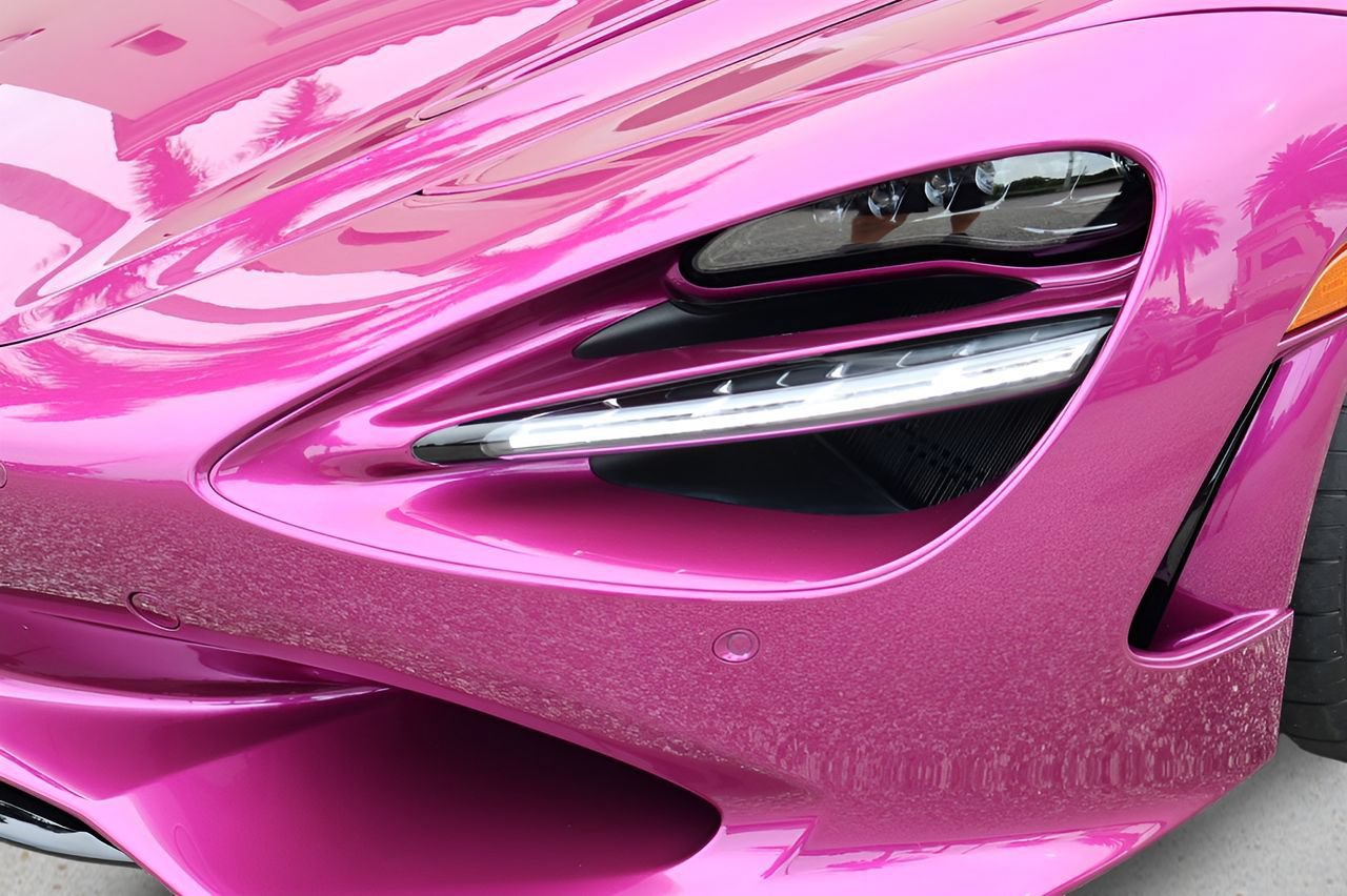 New 2026 McLaren 750S photo 24