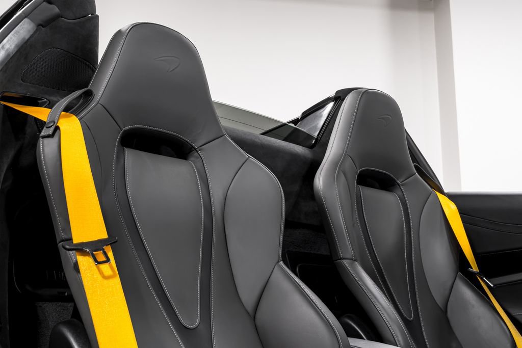 Used 2022 McLaren 720S Spider photo 28
