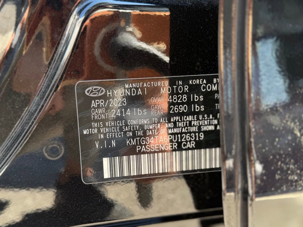 2023 Genesis G70 2.0T