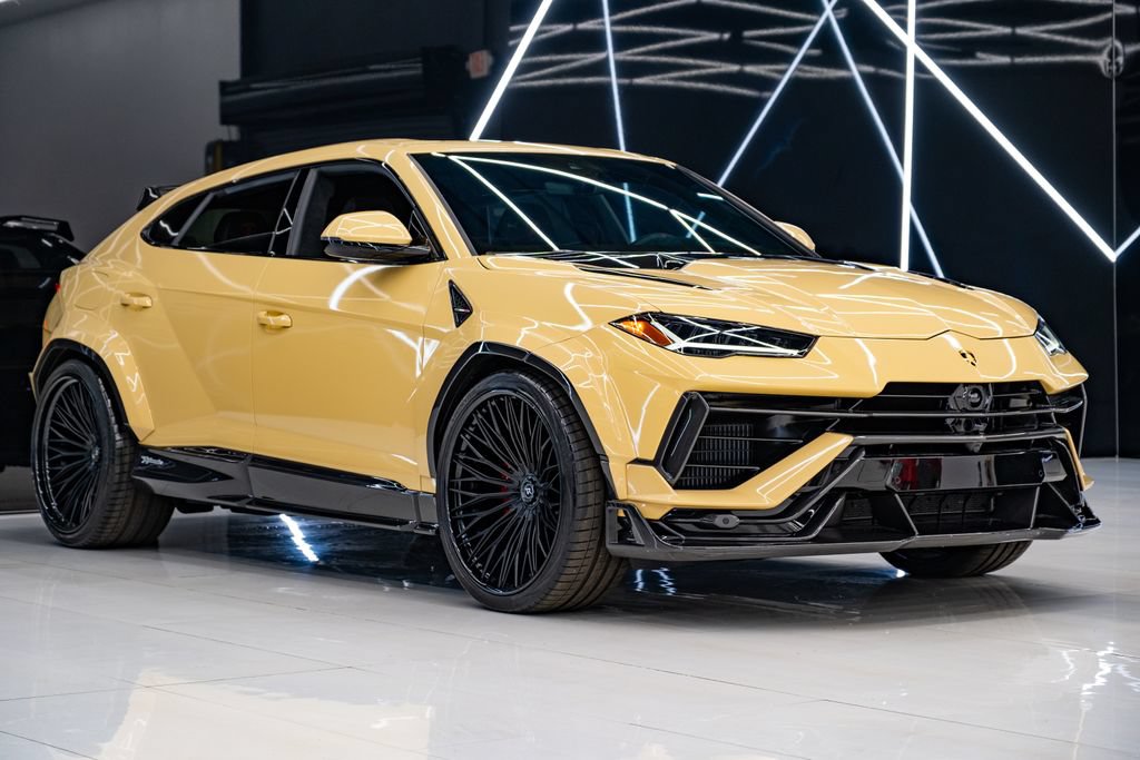 Used 2023 Lamborghini Urus Performante