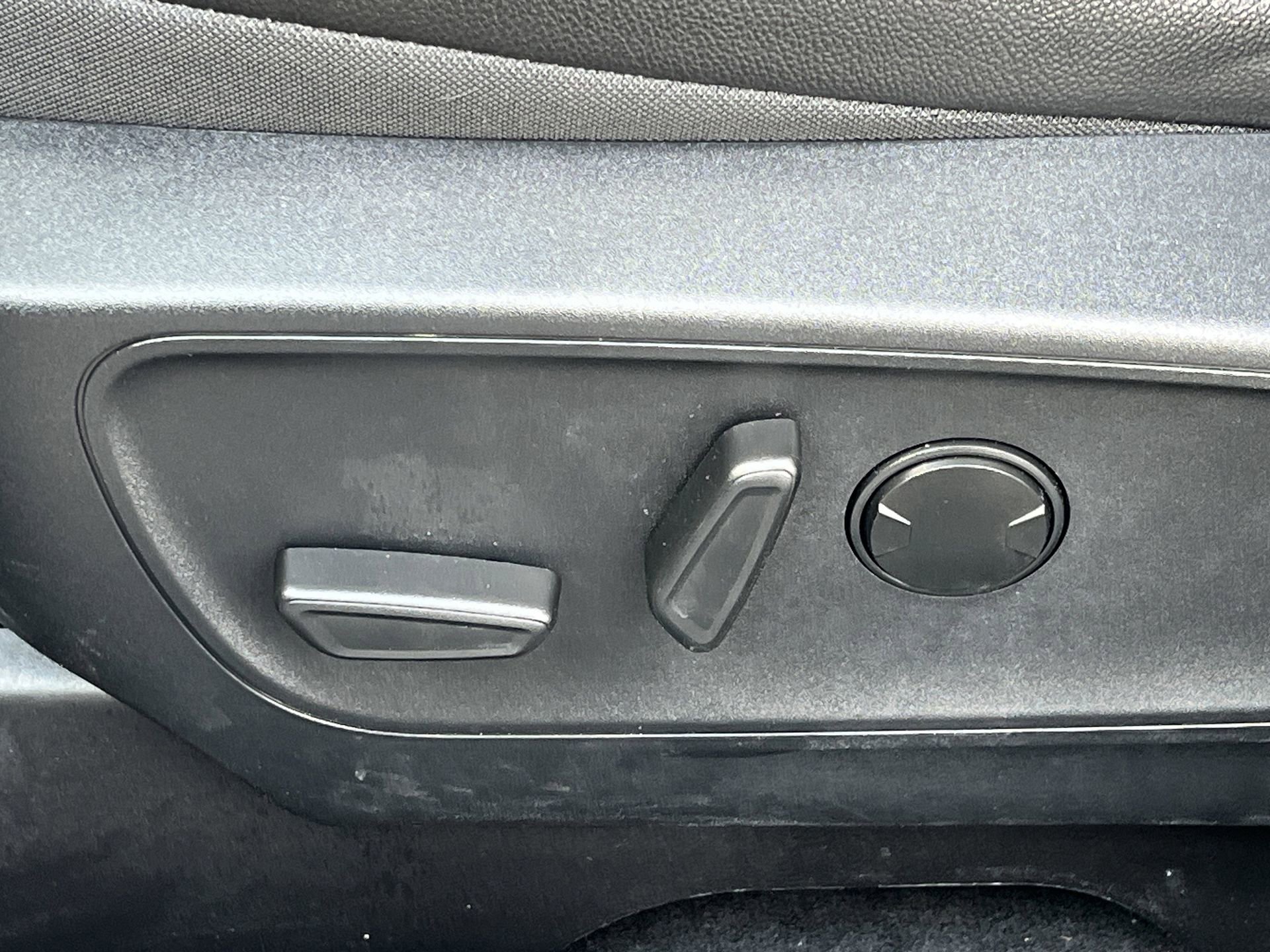 2025 Ford Escape ST-Line Elite