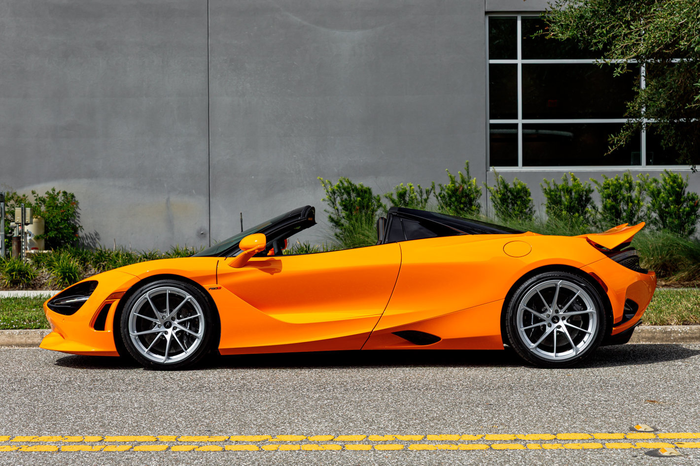 New 2027 McLaren 750S Spider photo 20