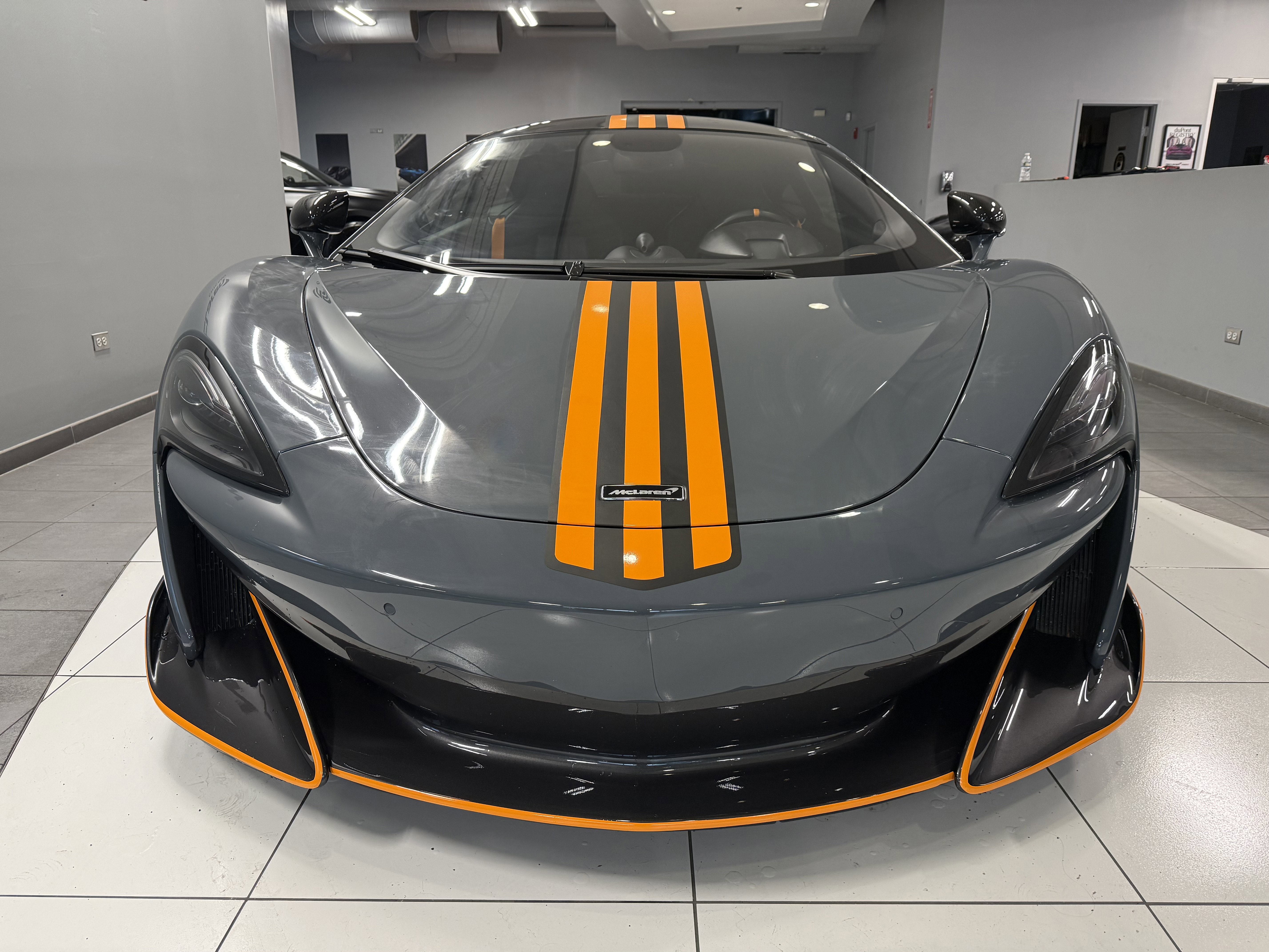 Used 2019 McLaren 600LT photo 11