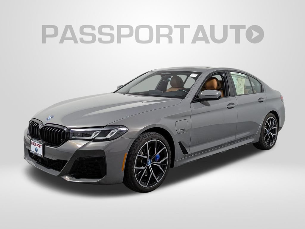 Used 2022 BMW 530e xDrive w/ Premium Package