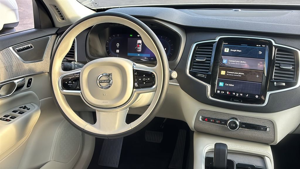 2025 Volvo Xc90 B6 Plus