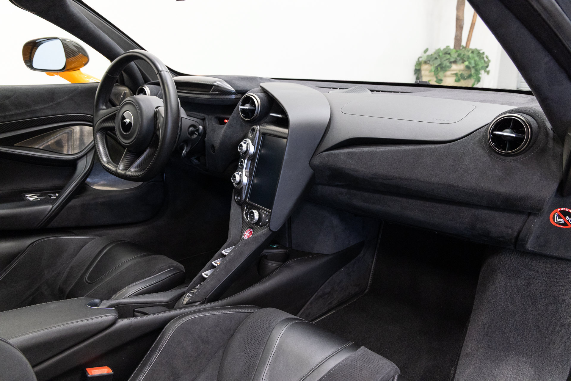 Used 2019 McLaren 720S Performance photo 12