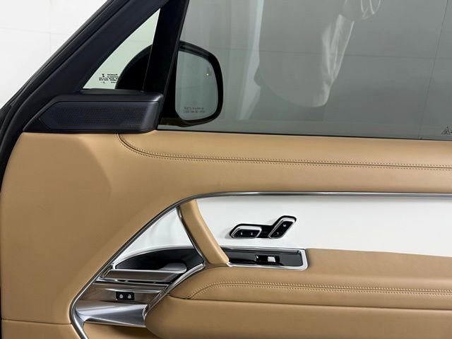 2023 Land Rover Range Rover SV