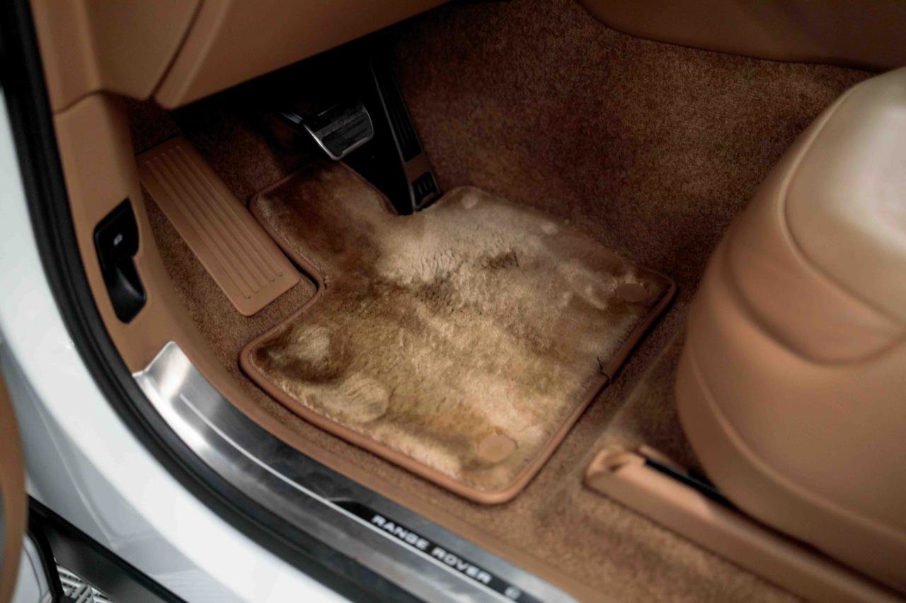 2024 Land Rover Range Rover SV